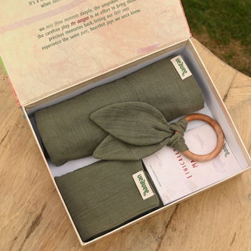 Paan Pedha Newborn Set – Olive Green (Teether Ring, Burp Cloth, Wash Cloth)