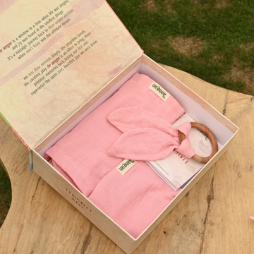 Gulab Kulfi Newborn Set – Pink (Teether Ring, Burp Cloth, Wash Cloth)