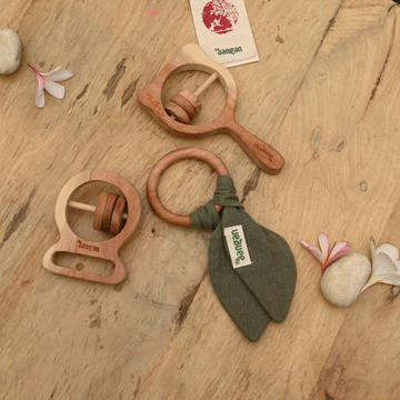 Neem Wood Teether Trio – Olive Bow
