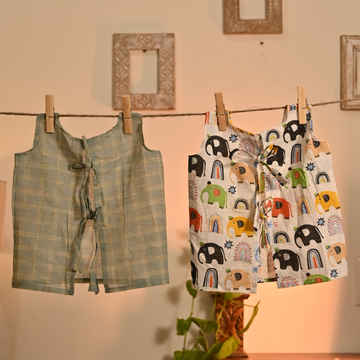 Gajraj Aur Hara Checks Jhabla Set - Combo of 2